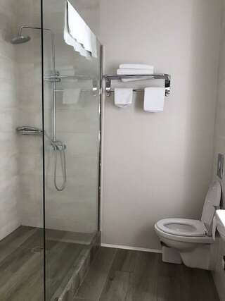 Гостевой дом Постоялый двор Уссурийск Номер полулюкс с 2 односпальными кроватями-5